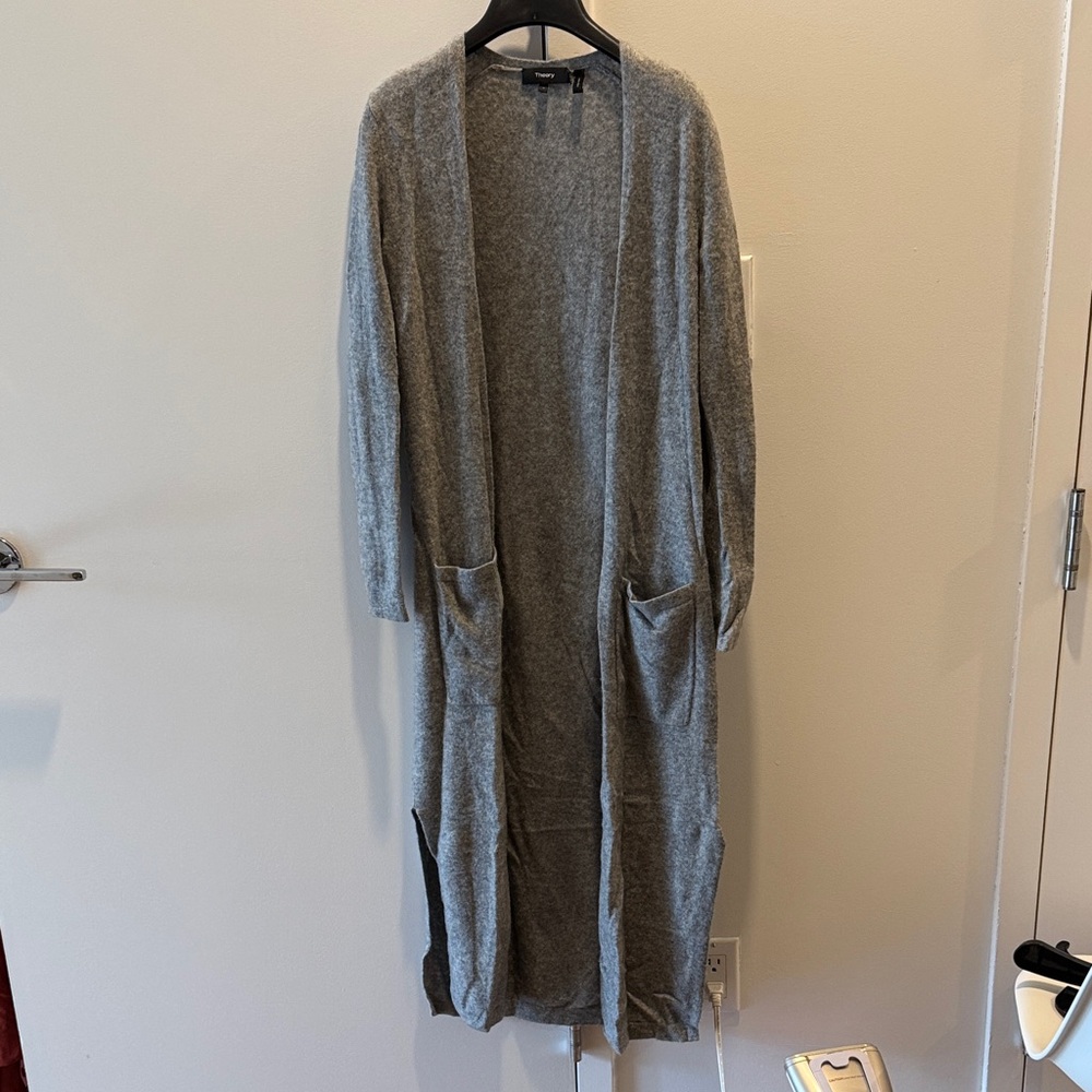 Theory Long Cashmere Cardigan with Pockets size P